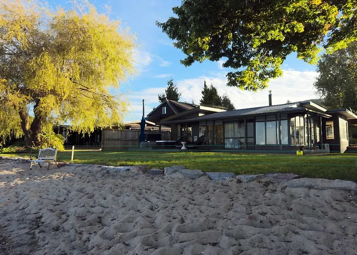 Stillwater - Stunning Lakefront Location With & Kayaks